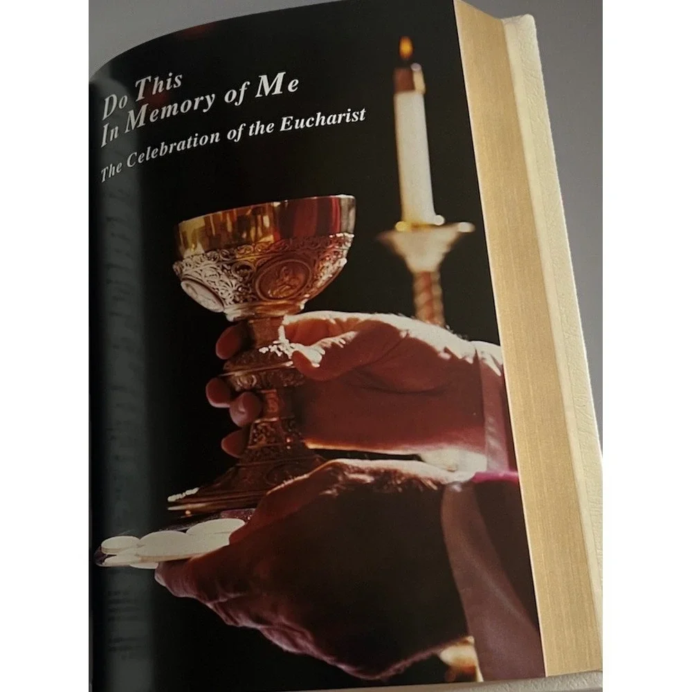 New American Bible Catholic Edition NAB White Gold Heirloom Family Record 1991